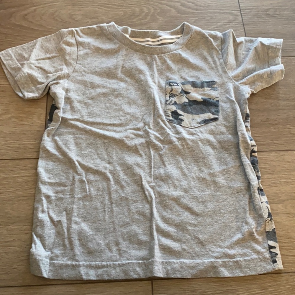 Hurley boys short sleeve T-shirt size 6